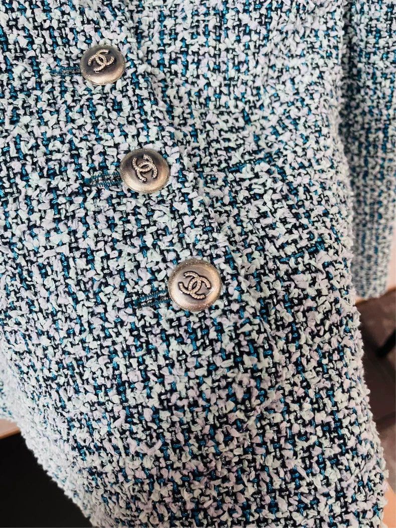 Chanel Chanel Light Blue Tweed Jacket with Wave Hem- DMC Size US M / EU 48-50 / 2 - 5 Thumbnail