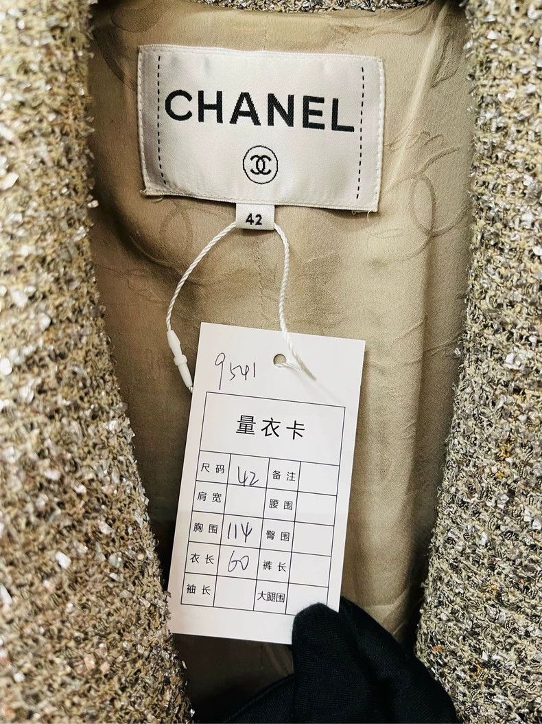 Chanel Chanel Silver Gray Tweed Gold Thread Jacket- DMC Size US M / EU 48-50 / 2 - 2 Thumbnail