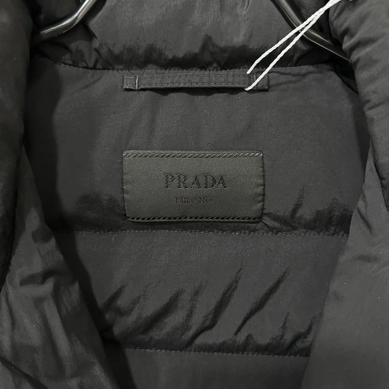 Prada Prada Triangle Logo Puffer Jacket- DMC Size US L / EU 52-54 / 3 - 5 Thumbnail