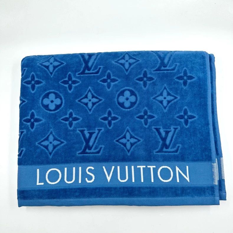 Louis Vuitton Louis Vuitton Blue Beach Towel with Logo- DMC Size ONE SIZE - 2 Thumbnail