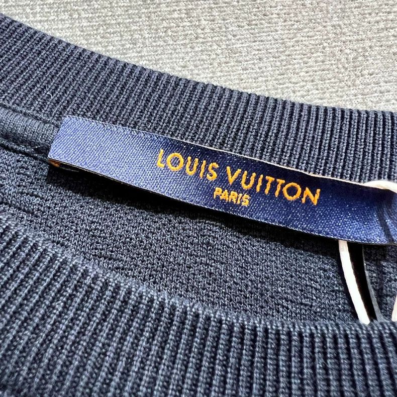 Louis Vuitton Louis Vuitton Logo Pocket Short Sleeve Shirt- DMC Size US XS / EU 42 / 0 - 4 Thumbnail