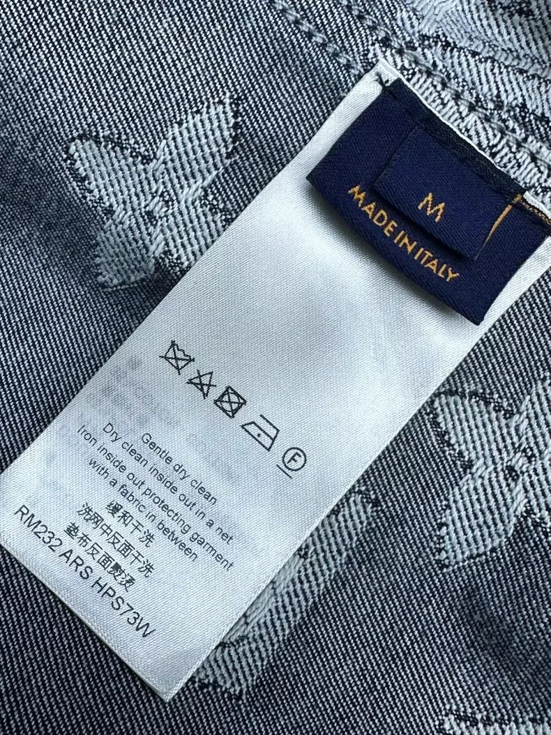 Louis Vuitton Louis Vuitton Casual Short Sleeve Shirt Men- DMC Size US M / EU 48-50 / 2 - 9 Thumbnail