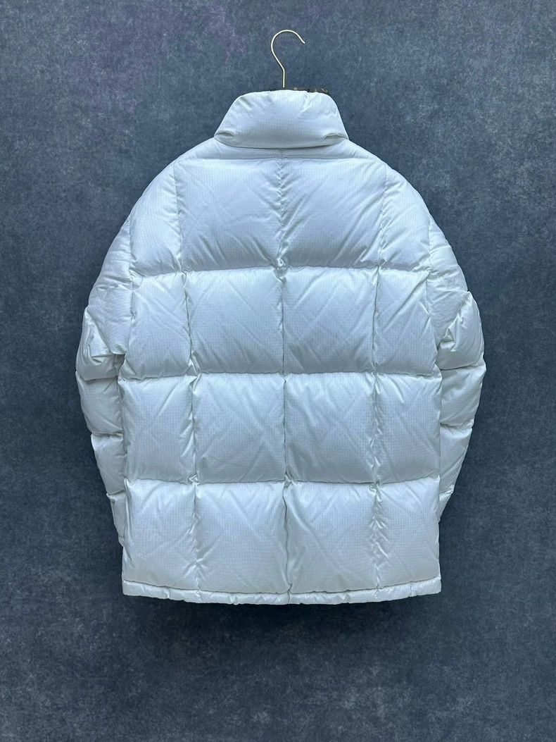 Louis Vuitton Louis Vuitton White Long Sleeve Puffer Jacket- DMC Size US XS / EU 42 / 0 - 2 Thumbnail