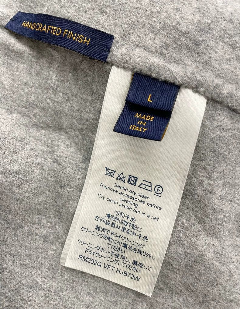 Louis Vuitton Gray Cashmere Hoodie Size L- DMC Size US L / EU 52-54 / 3 - 5 Thumbnail