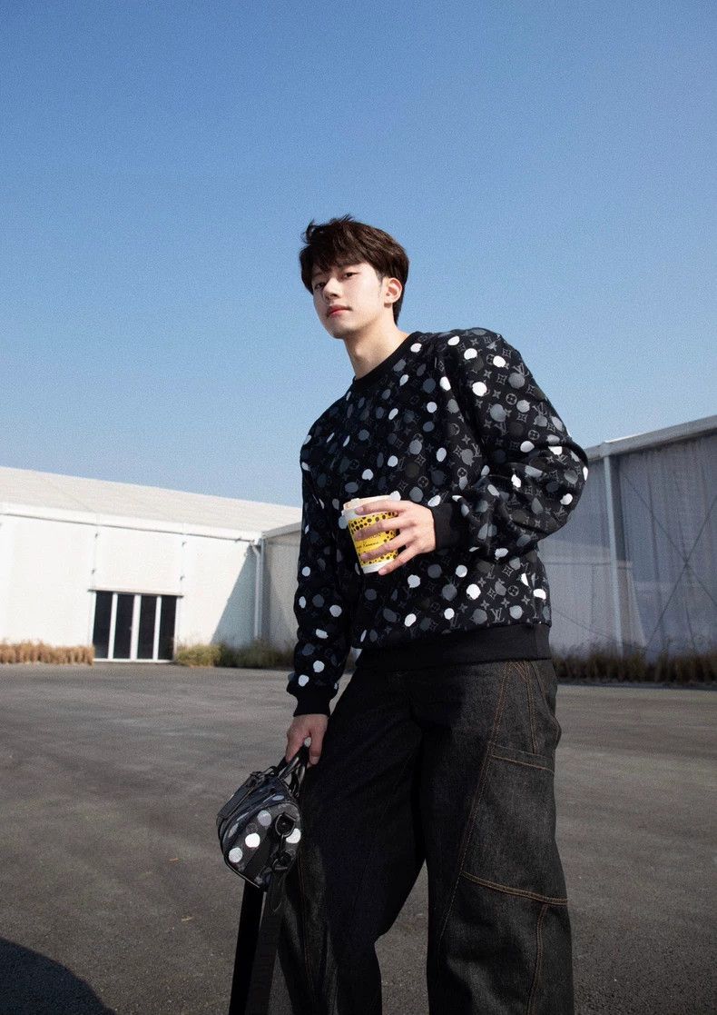 Louis Vuitton Louis Vuitton Dot Pattern Crewneck Sweatshirt- DMC Size US S / EU 44-46 / 1 - 7 Thumbnail