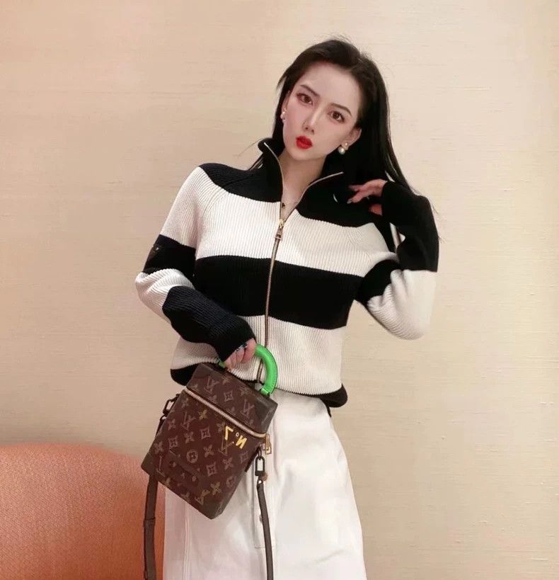 Louis Vuitton Stylish Black and White Stripe Jacket- DMC Size US XS / EU 42 / 0 - 7 Thumbnail