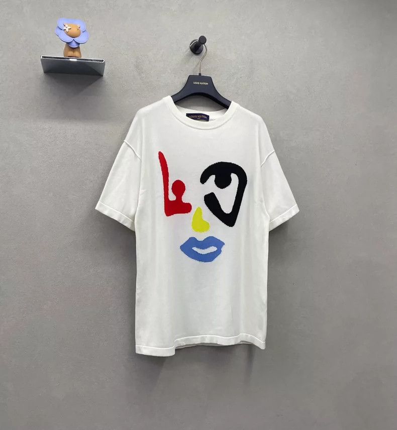 Louis Vuitton Louis Vuitton Short Sleeve Graphic Tee- DMC Size US M / EU 48-50 / 2 - 3 Thumbnail