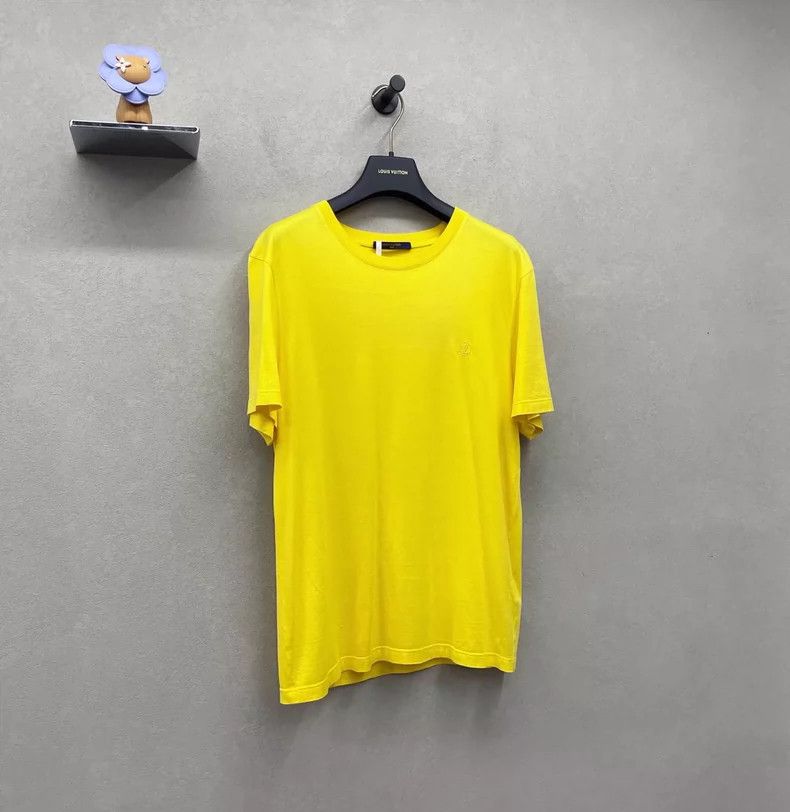 Louis Vuitton LOUIS VUITTON Yellow Short Sleeve T-Shirt- DMC Size US M / EU 48-50 / 2 - 3 Thumbnail