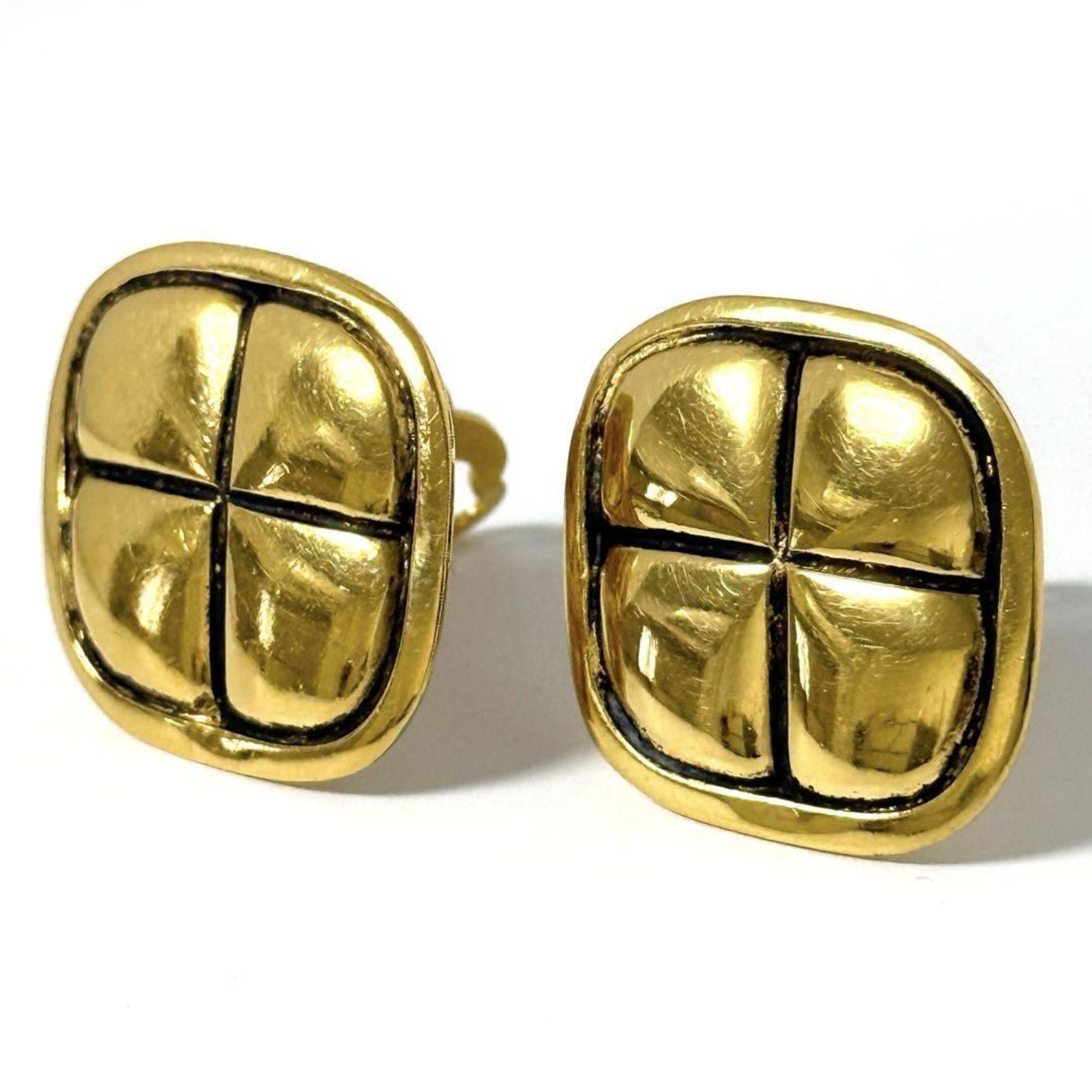Chanel Chanel Women's Vintage Clip Earrings Matelasse Size ONE SIZE - 3 Thumbnail