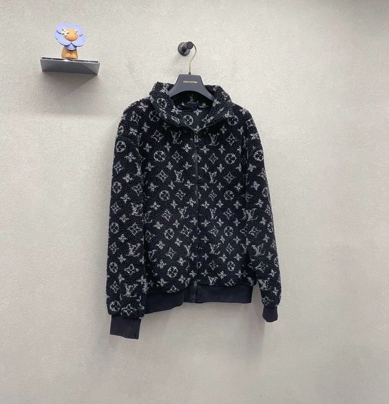 Louis Vuitton Luxury Logo Patterned Fleece Jacket Size S- DMC Size US S / EU 44-46 / 1 - 3 Thumbnail
