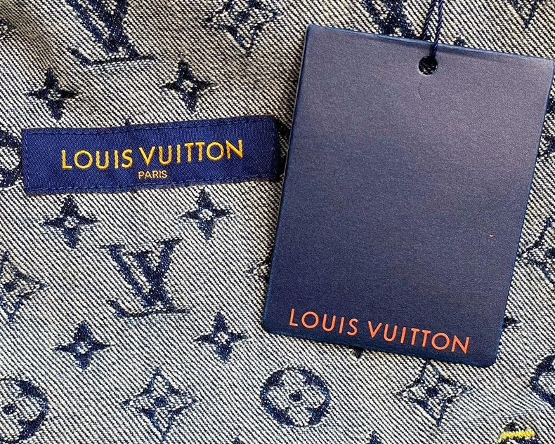 Louis Vuitton Louis Vuitton Logo Pattern Denim Jacket- DMC Size US L / EU 52-54 / 3 - 5 Thumbnail