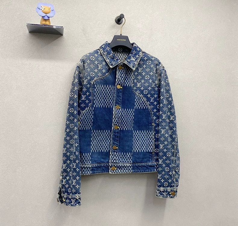 Louis Vuitton Louis Vuitton Logo Pattern Denim Jacket- DMC Size US L / EU 52-54 / 3 - 3 Thumbnail