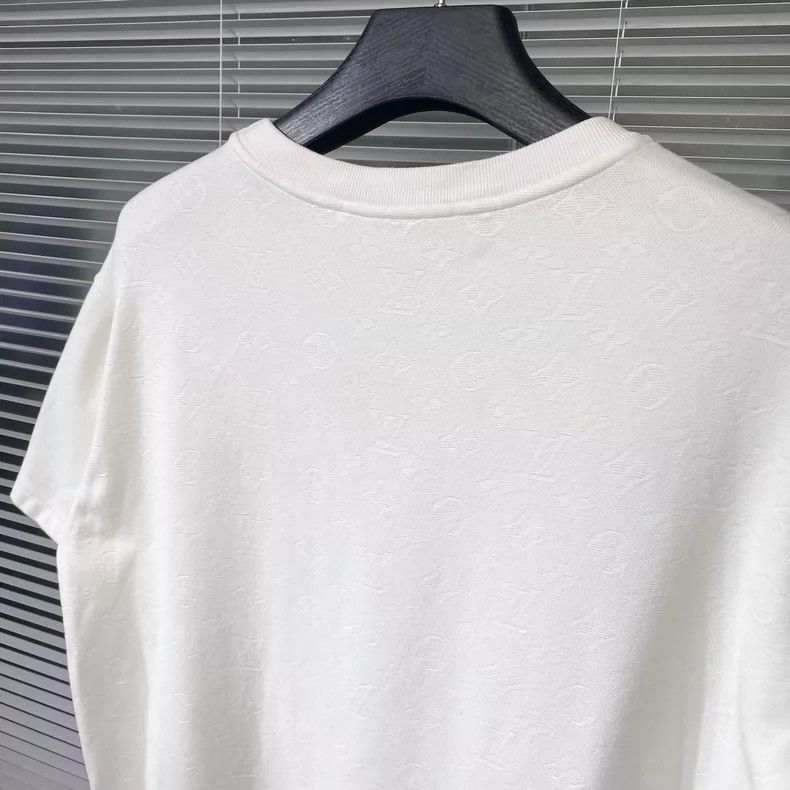Louis Vuitton Louis Vuitton Short Sleeve T-Shirt with Pocket- DMC Size US L / EU 52-54 / 3 - 7 Thumbnail