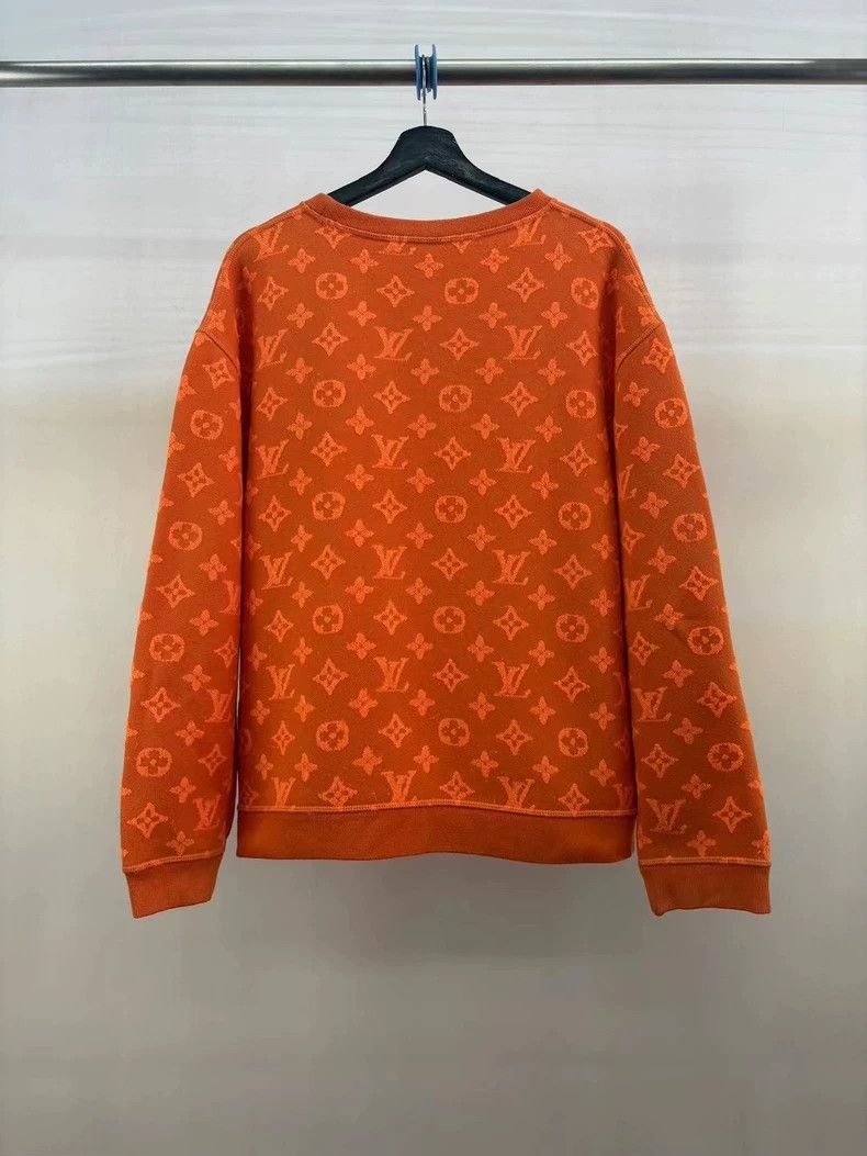 Louis Vuitton Louis Vuitton Orange Logo Sweatshirt Size M- DMC Size US M / EU 48-50 / 2 - 2 Thumbnail