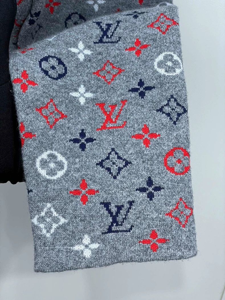 Louis Vuitton Classic Round Neck Logo Sweater- DMC Size US XS / EU 42 / 0 - 3 Thumbnail