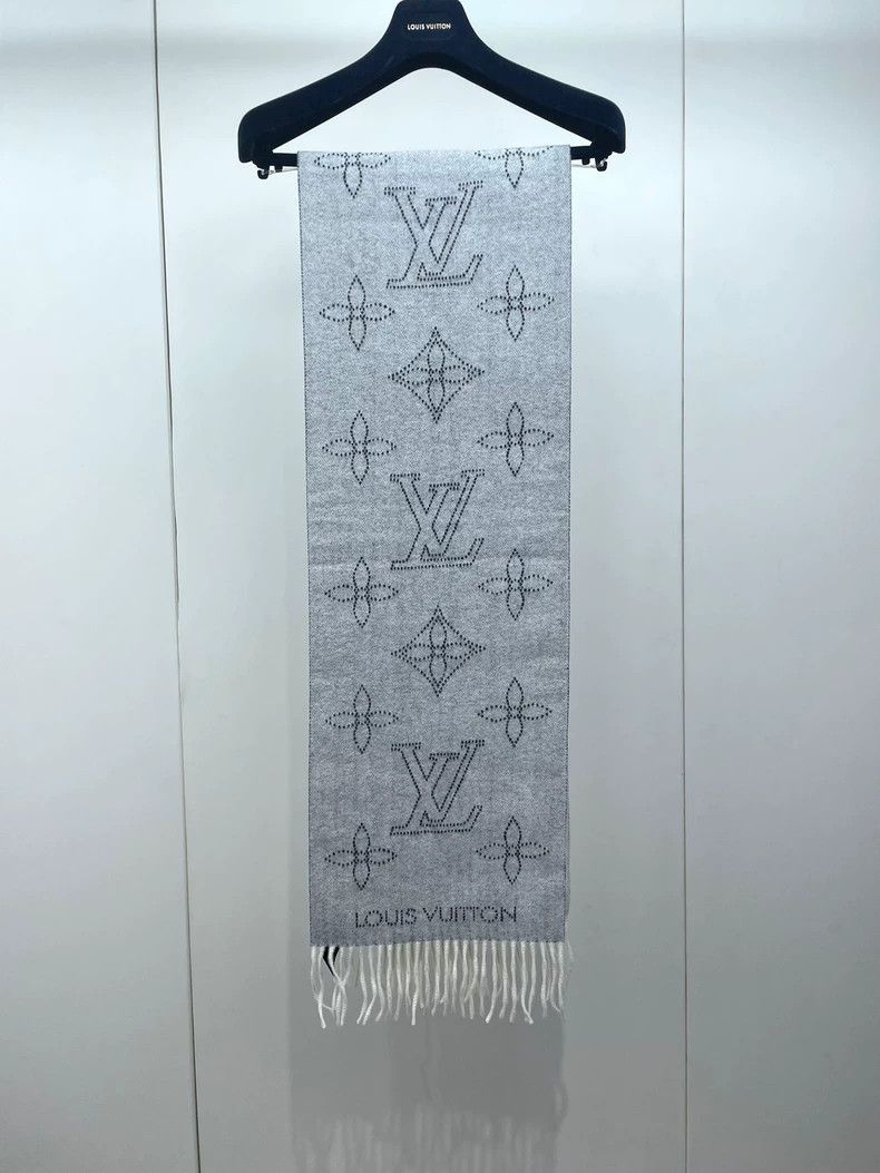 Louis Vuitton Louis Vuitton Gray Cashmere Scarf with Fringes- DMC Size ONE SIZE - 2 Thumbnail