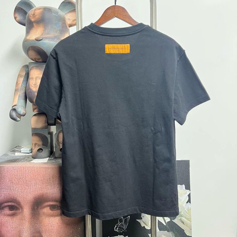 Louis Vuitton Louis Vuitton Pocket Short Sleeve T-Shirt- DMC Size US M / EU 48-50 / 2 - 2 Thumbnail