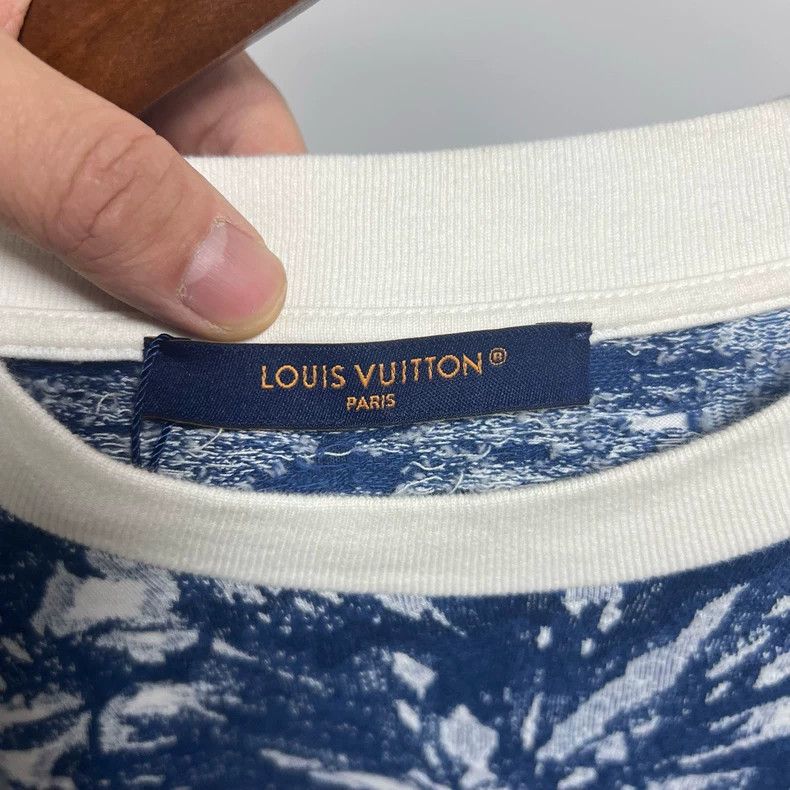Louis Vuitton Louis Vuitton Printed Short Sleeve T-Shirt- DMC Size US M / EU 48-50 / 2 - 3 Thumbnail