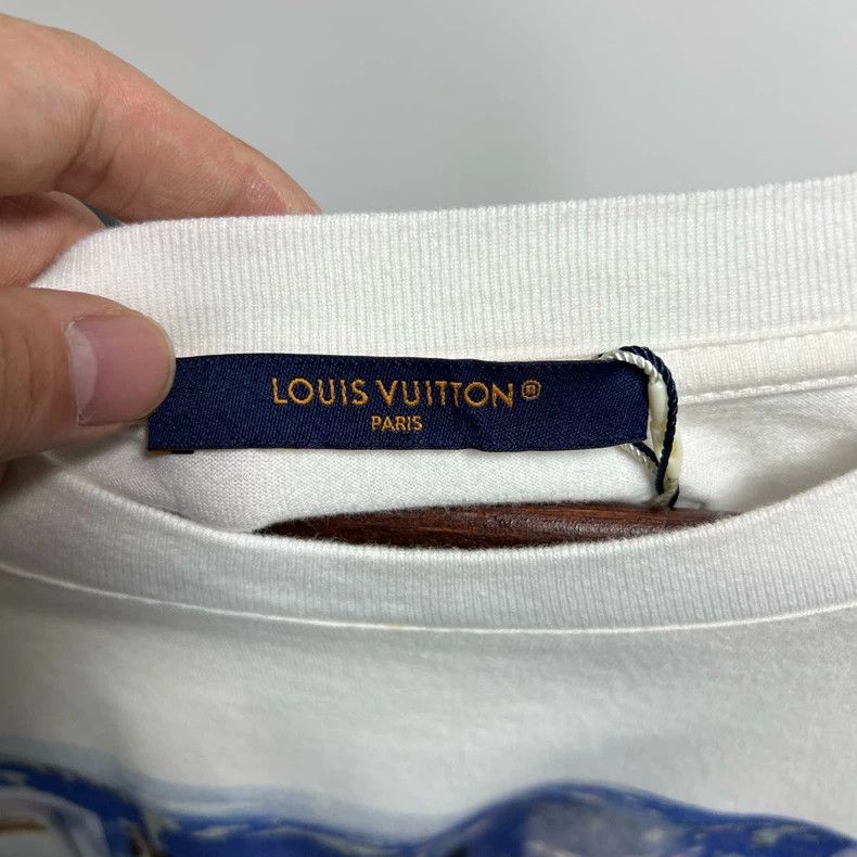 Louis Vuitton Louis Vuitton Short Sleeve T-Shirt with Print- DMC Size US XL / EU 56 / 4 - 3 Thumbnail