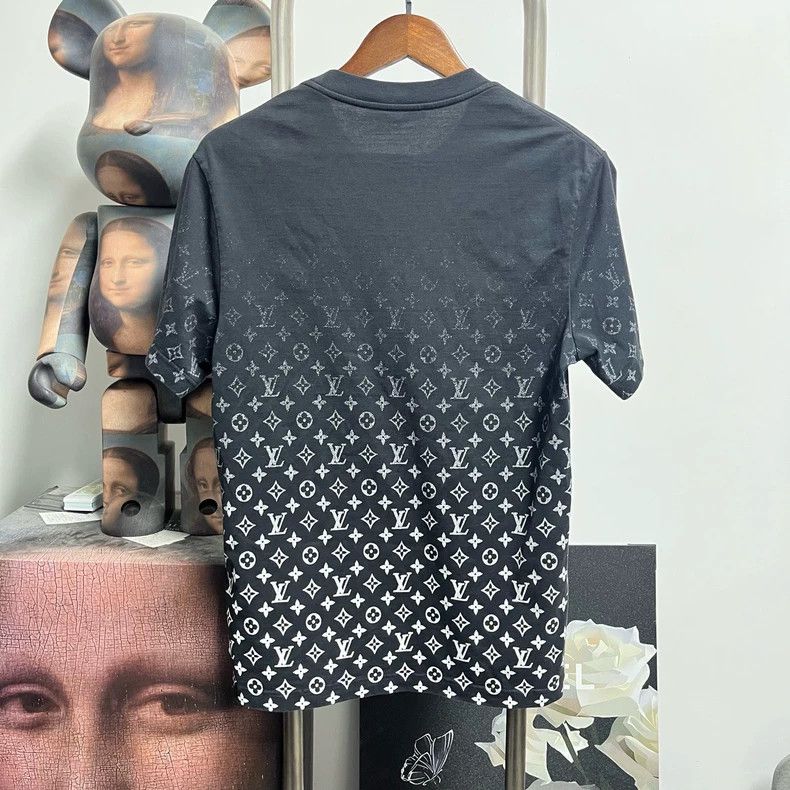 Louis Vuitton Louis Vuitton Black Gradient Short Sleeve Shirt- DMC Size US S / EU 44-46 / 1 - 2 Thumbnail