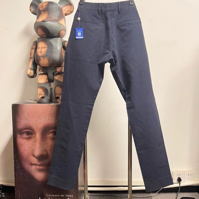 Louis Vuitton Louis Vuitton Full Print Trousers Size 38- DMC Size US 38 / EU 54 - 2 Thumbnail