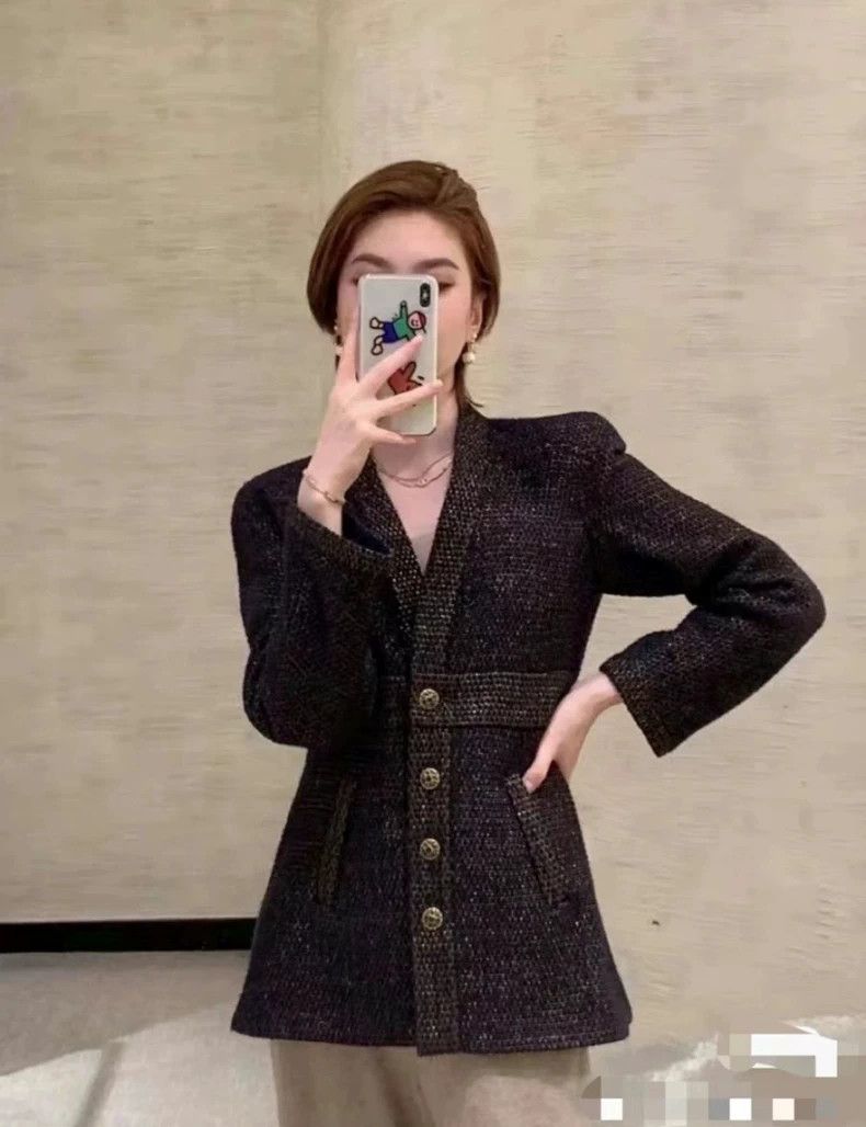 Chanel Chanel Egypt Collection Jacket in Excellent Condition- DMC Size US XS / EU 42 / 0 - 7 Thumbnail