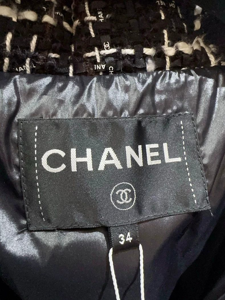 Chanel Chanel Coco Neige Down Jacket Size 34- DMC Size US S / EU 44-46 / 1 - 4 Thumbnail