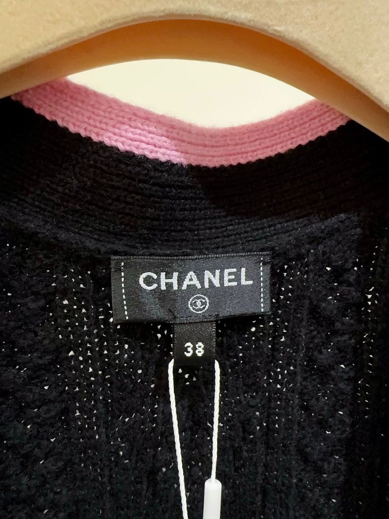 Chanel Chanel Black and Pink Cardigan Sweater- DMC Size US M / EU 48-50 / 2 - 2 Thumbnail