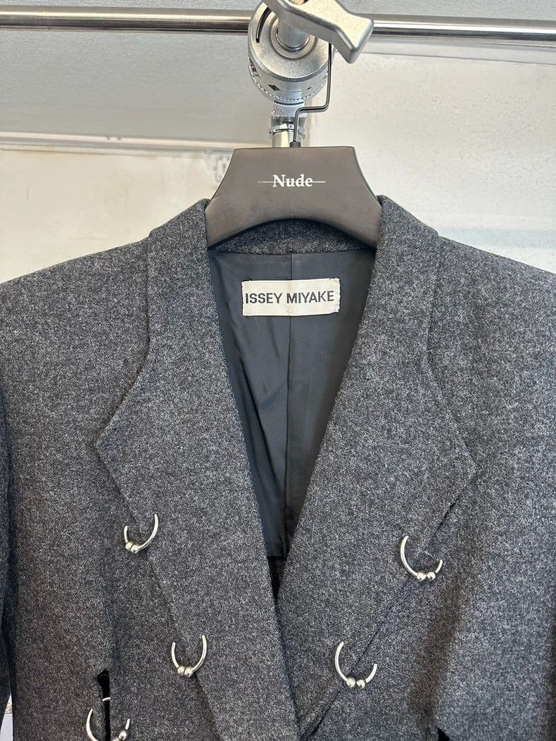 Issey Miyake Issey Miyake Deconstructed Ring Buckle Blazer- DMC Size US M / EU 48-50 / 2 - 2 Thumbnail