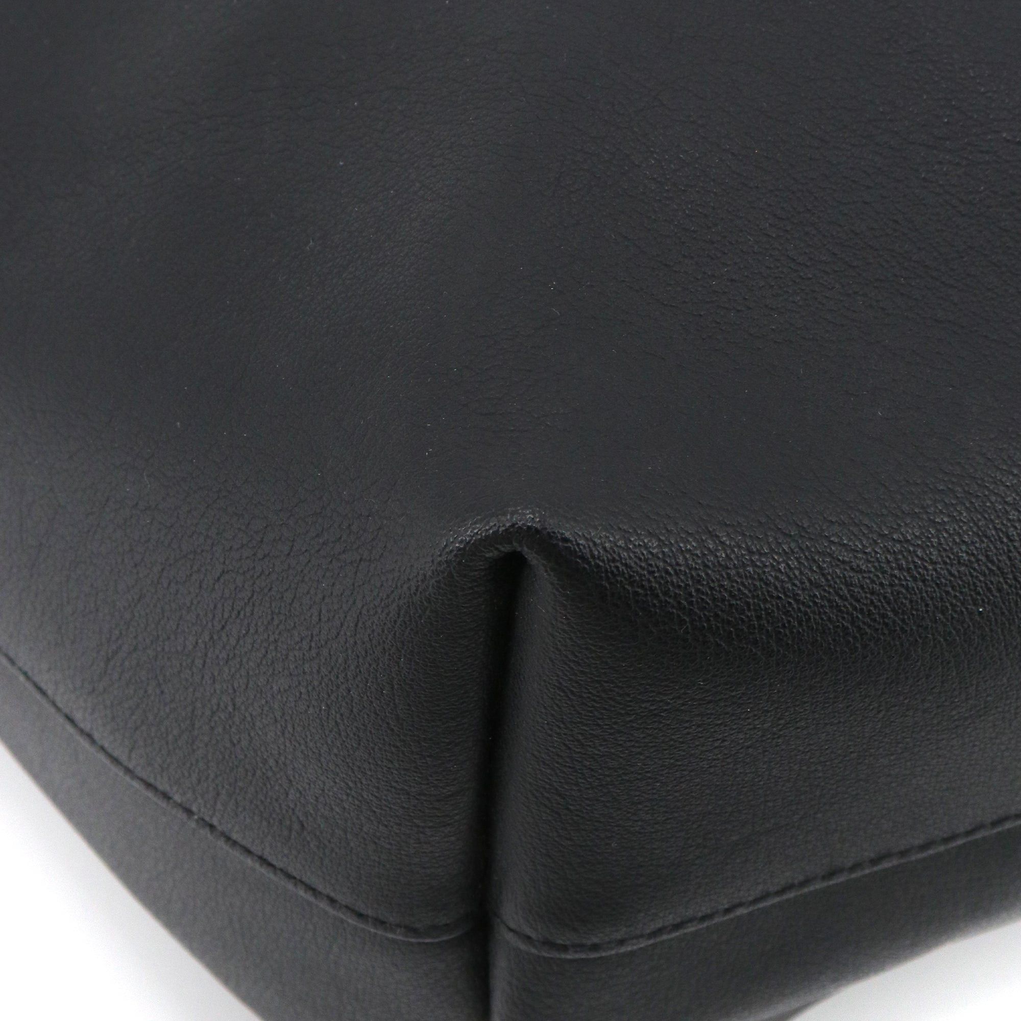 Saint Laurent Paris SAINT LAURENT - Saint Laurent Shopping E/W tote bag in black grained leather Size ONE SIZE - 6 Thumbnail