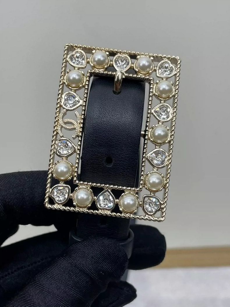 Chanel Chanel Pearl Crystal Buckle Waist Belt- DMC Size ONE SIZE - 3 Thumbnail