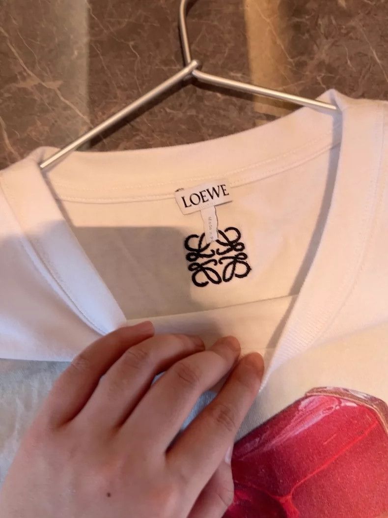 Loewe LOEWE Graphic White T-Shirt with Red Design- DMC Size US M / EU 48-50 / 2 - 3 Thumbnail
