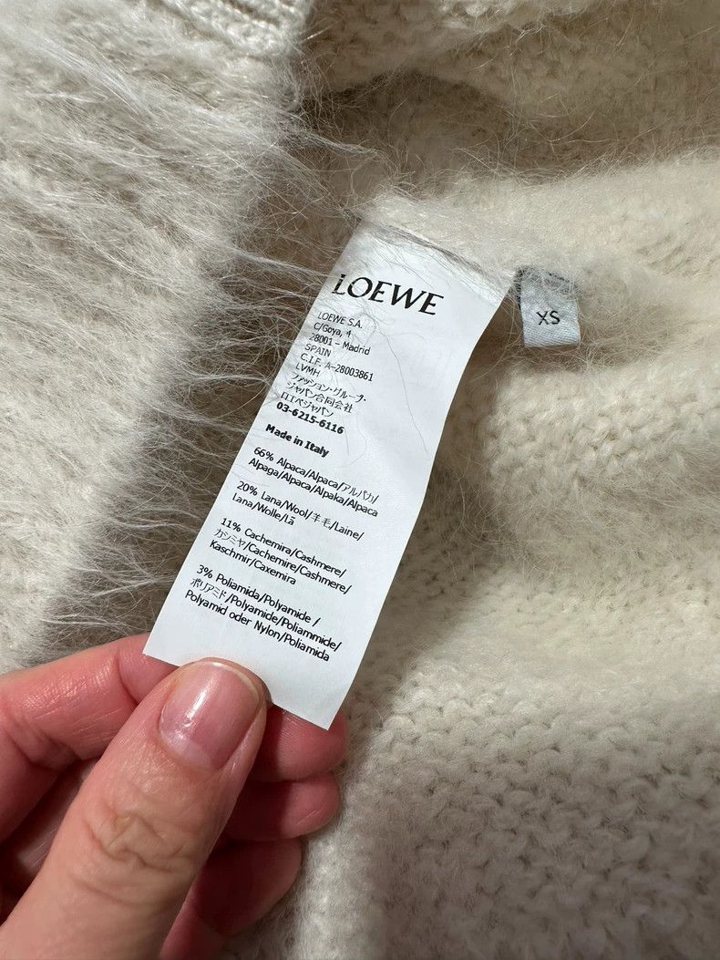 Loewe LOEWE Alpaca Wool Cardigan for Spring Collection- DMC Size US XS / EU 42 / 0 - 8 Thumbnail