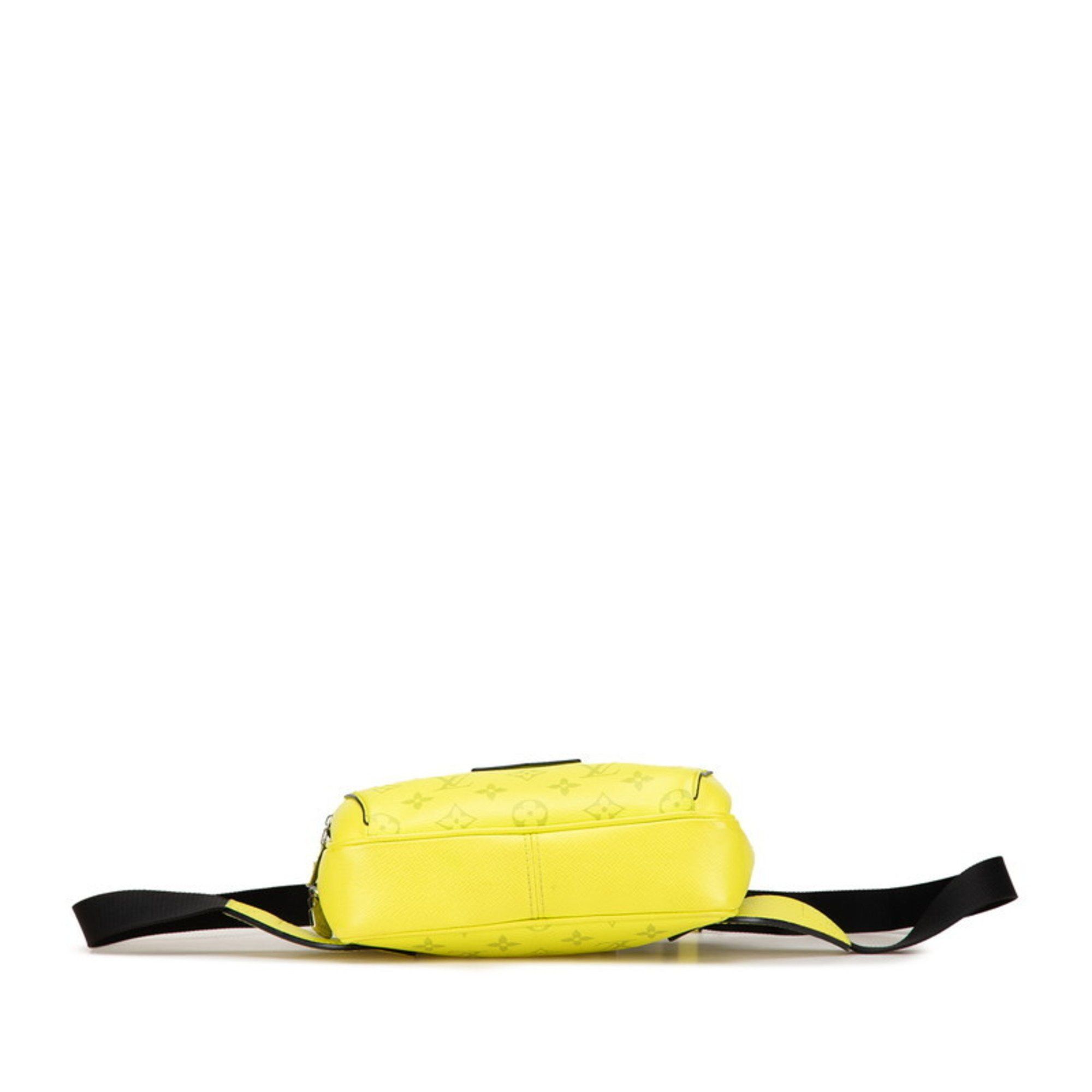 Louis Vuitton Louis Vuitton Outdoor shoulder Size ONE SIZE - 3 Thumbnail