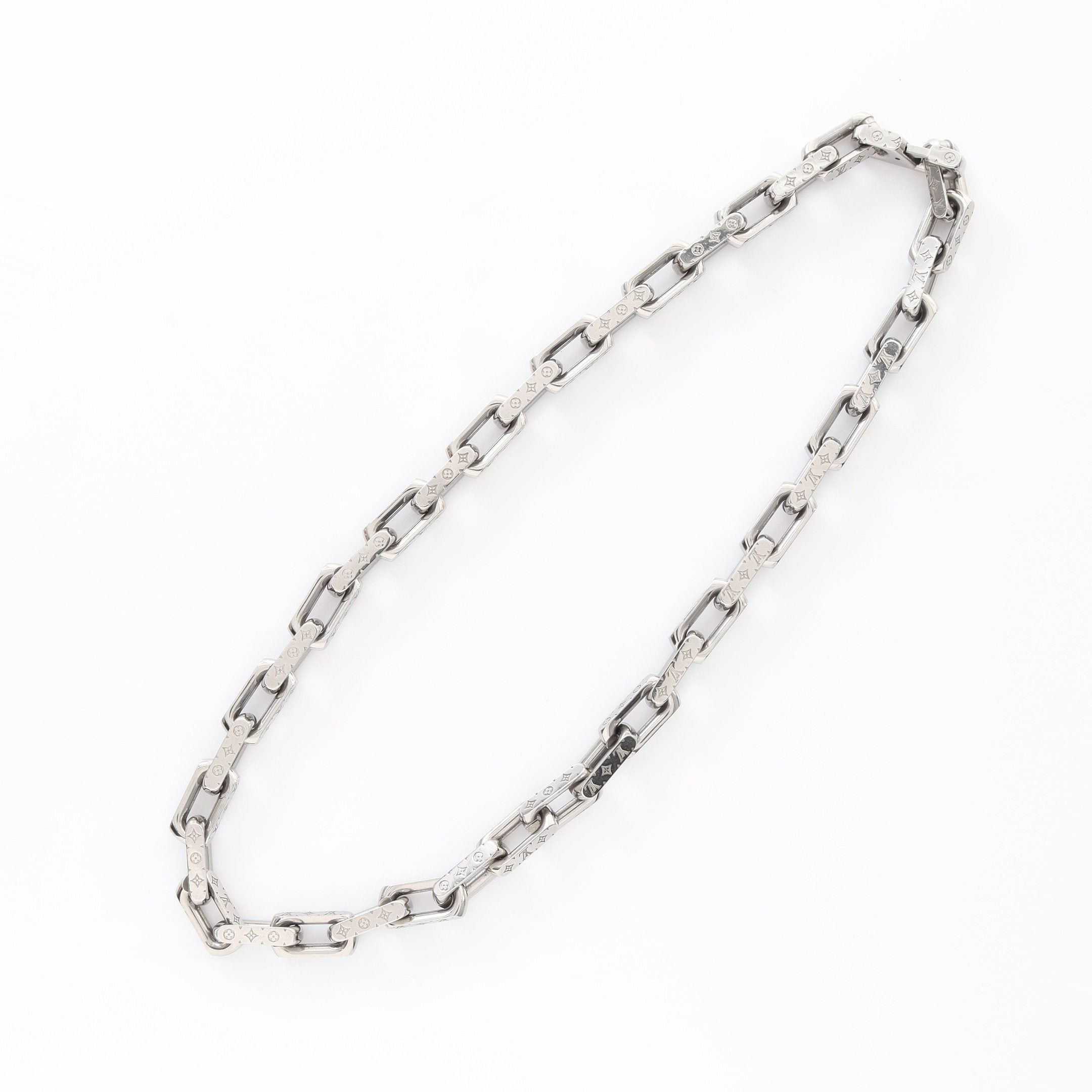 Louis Vuitton Louis Vuitton Collier Chain Monogram Necklace Silver Size ONE SIZE - 2 Thumbnail