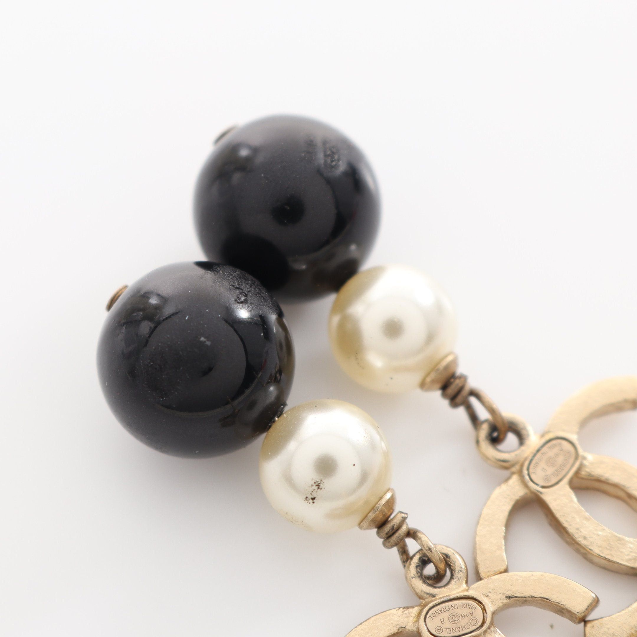 Chanel Chanel Coco Mark Earrings Gp Fake Pearl Gold White Black A16B Size ONE SIZE - 6 Thumbnail