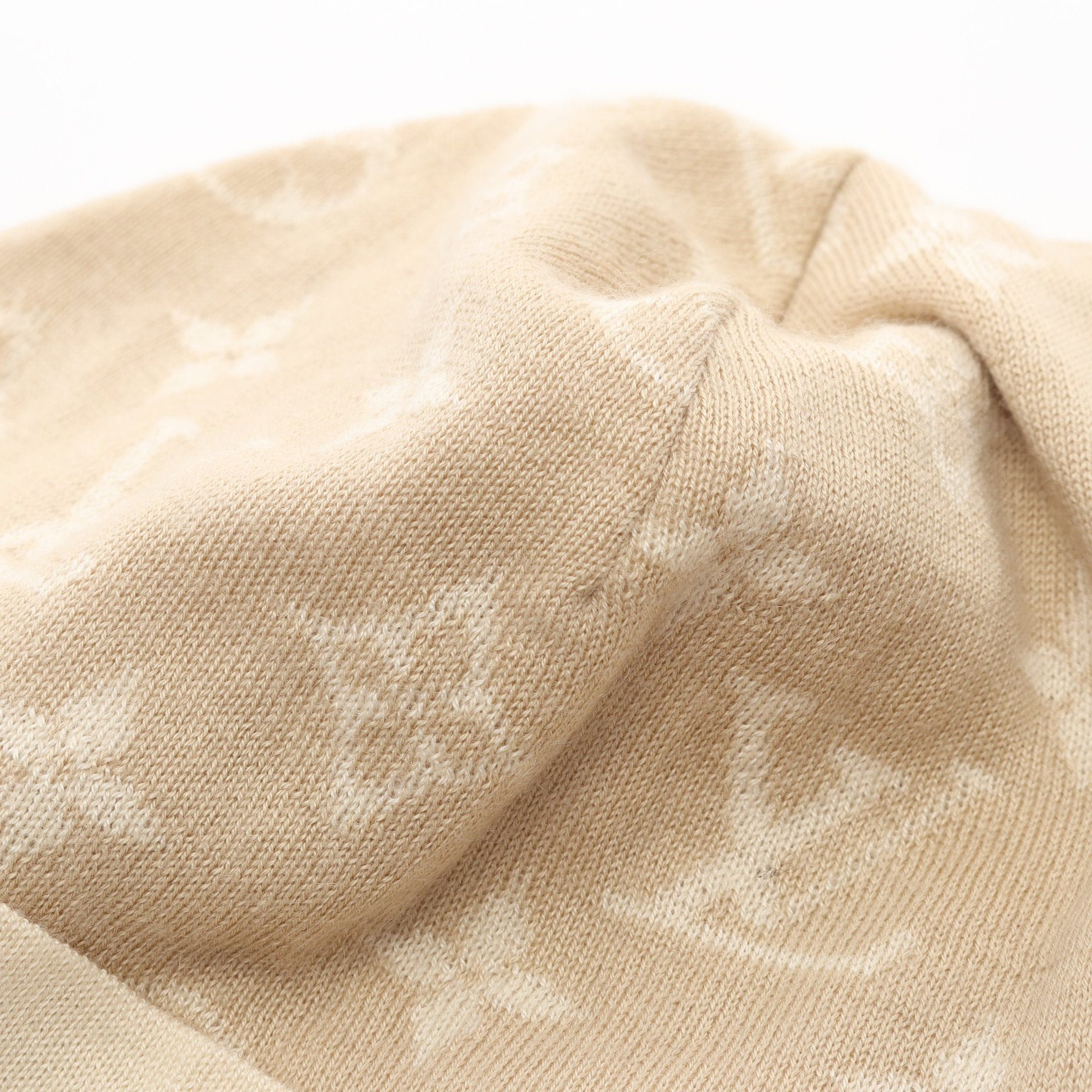 Louis Vuitton Louis Vuitton Monogram Beanie Cashmere Silk Beige Size ONE SIZE - 8 Thumbnail
