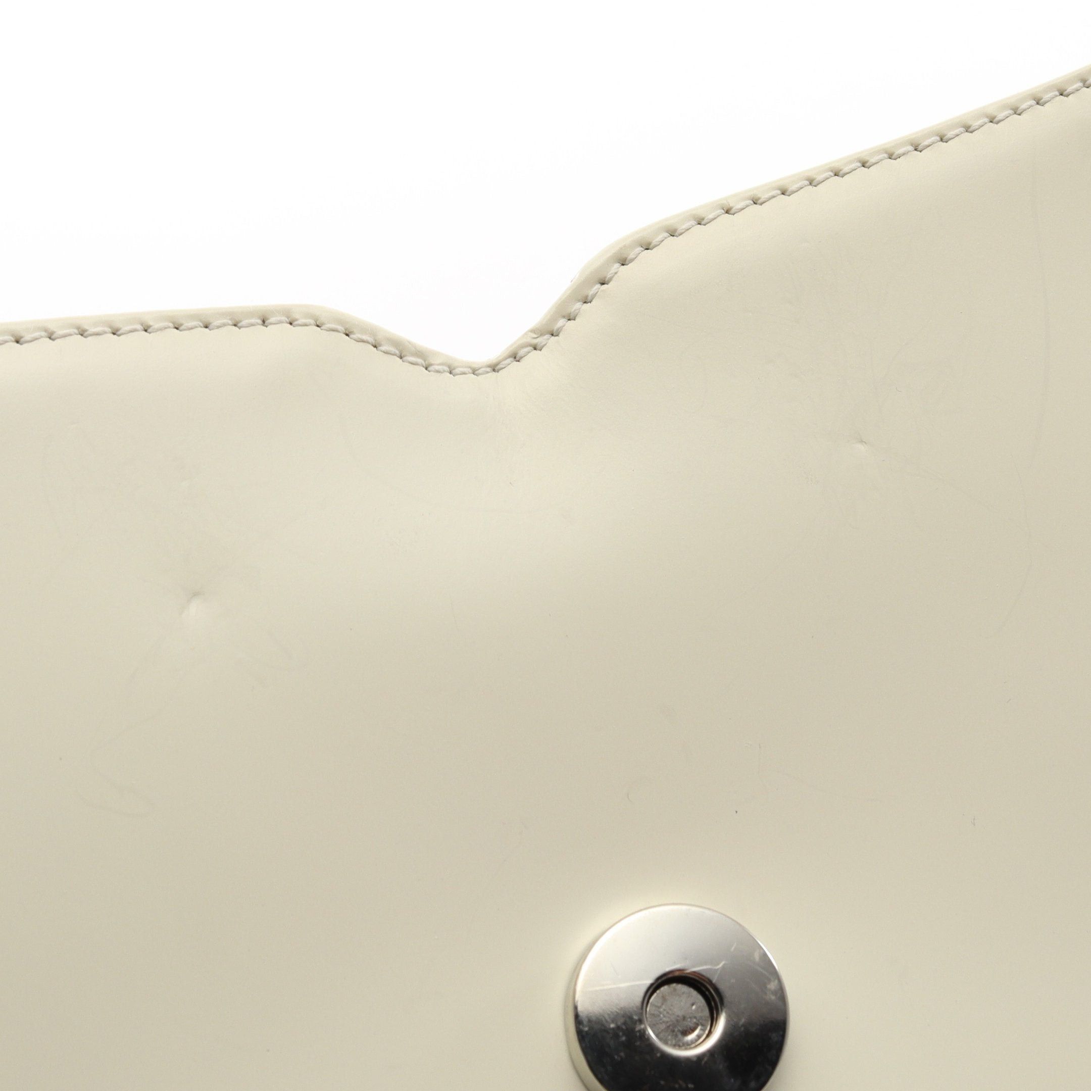 Salvatore Ferragamo Salvatore Ferragamo Gancini One Shoulder Bag Leather White Size ONE SIZE - 8 Thumbnail