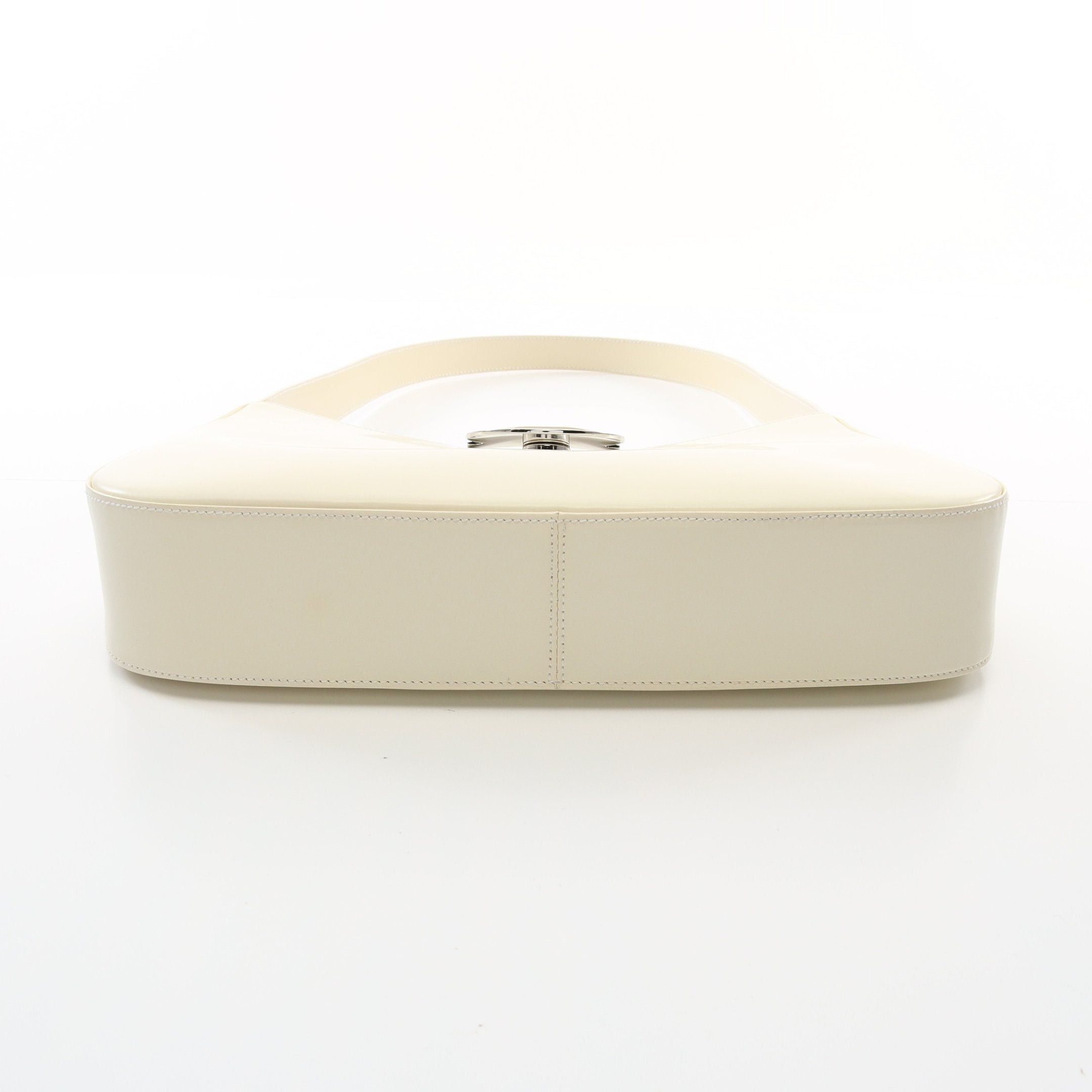Salvatore Ferragamo Salvatore Ferragamo Gancini One Shoulder Bag Leather White Size ONE SIZE - 9 Thumbnail