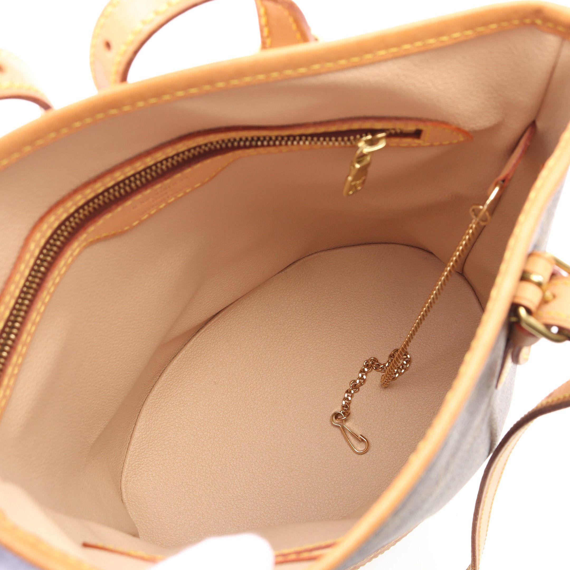 Louis Vuitton Louis Vuitton Bucket Pm Monogram Handbag Leather Brown Size ONE SIZE - 3 Thumbnail