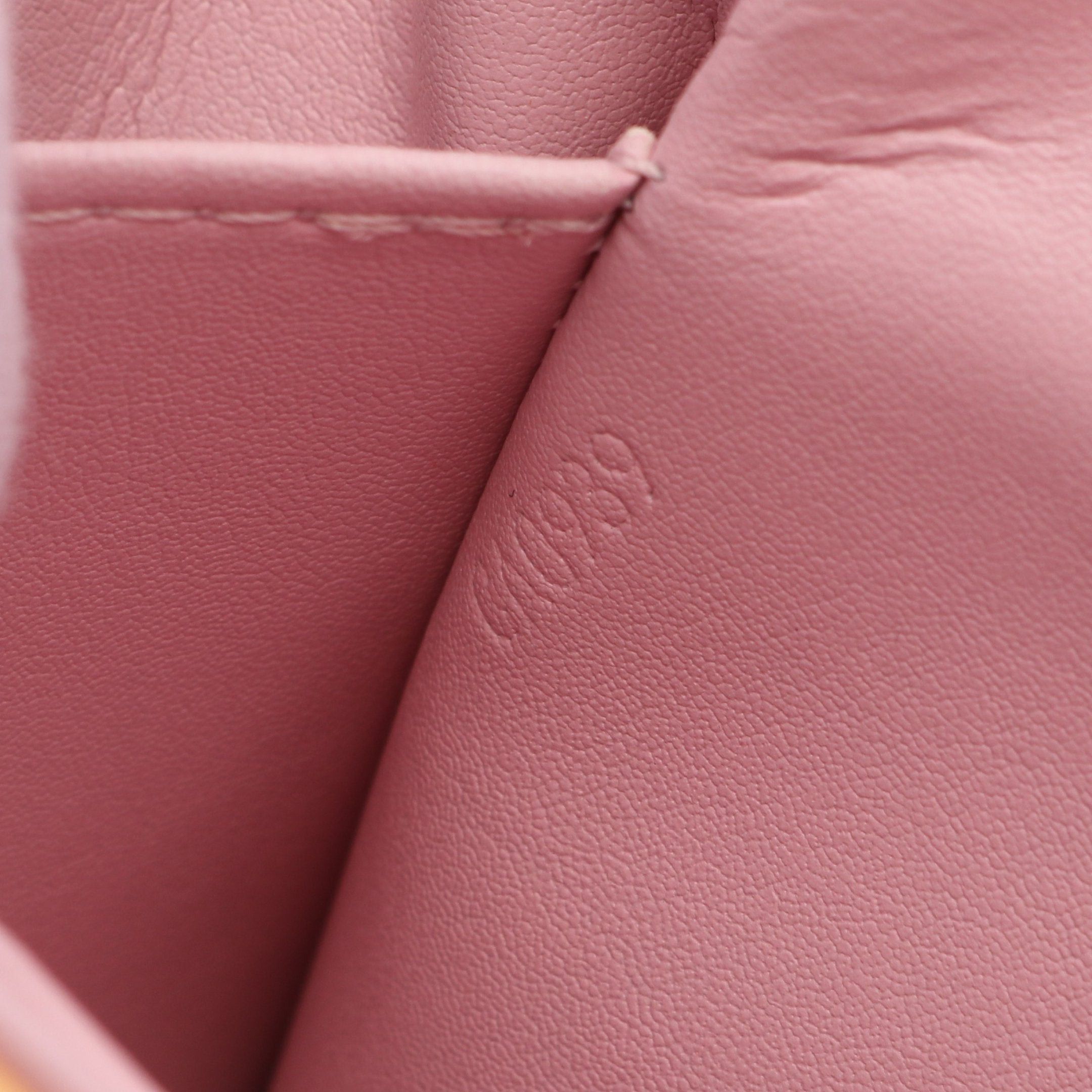 Louis Vuitton Louis Vuitton Thompson Street Monogram Verni Rose Shoulder Bag Leather Light Pink Size ONE SIZE - 5 Thumbnail