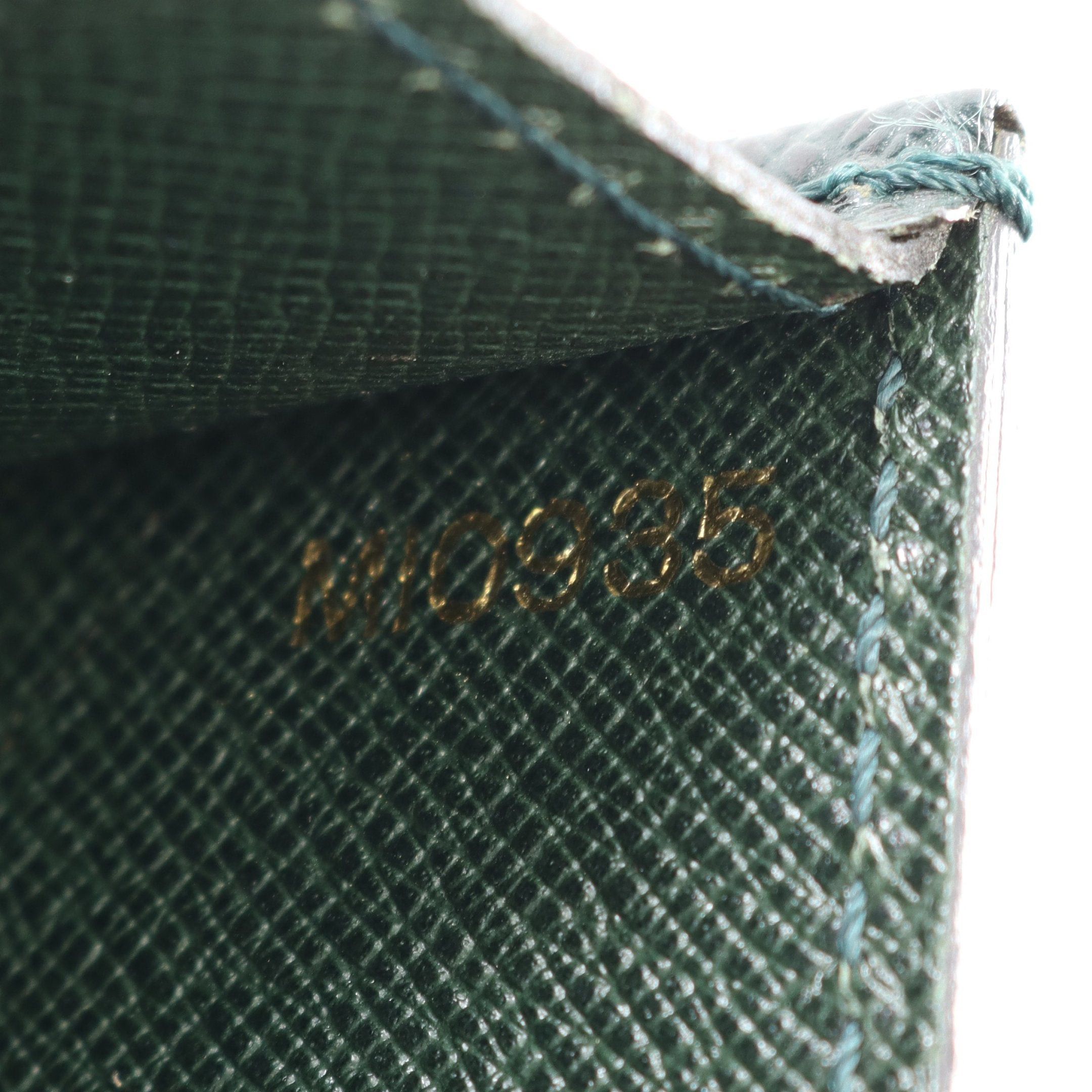 Louis Vuitton Louis Vuitton Serviette Moskova Taiga Epithea Briefcase Business Bag Leather Green Size ONE SIZE - 5 Thumbnail