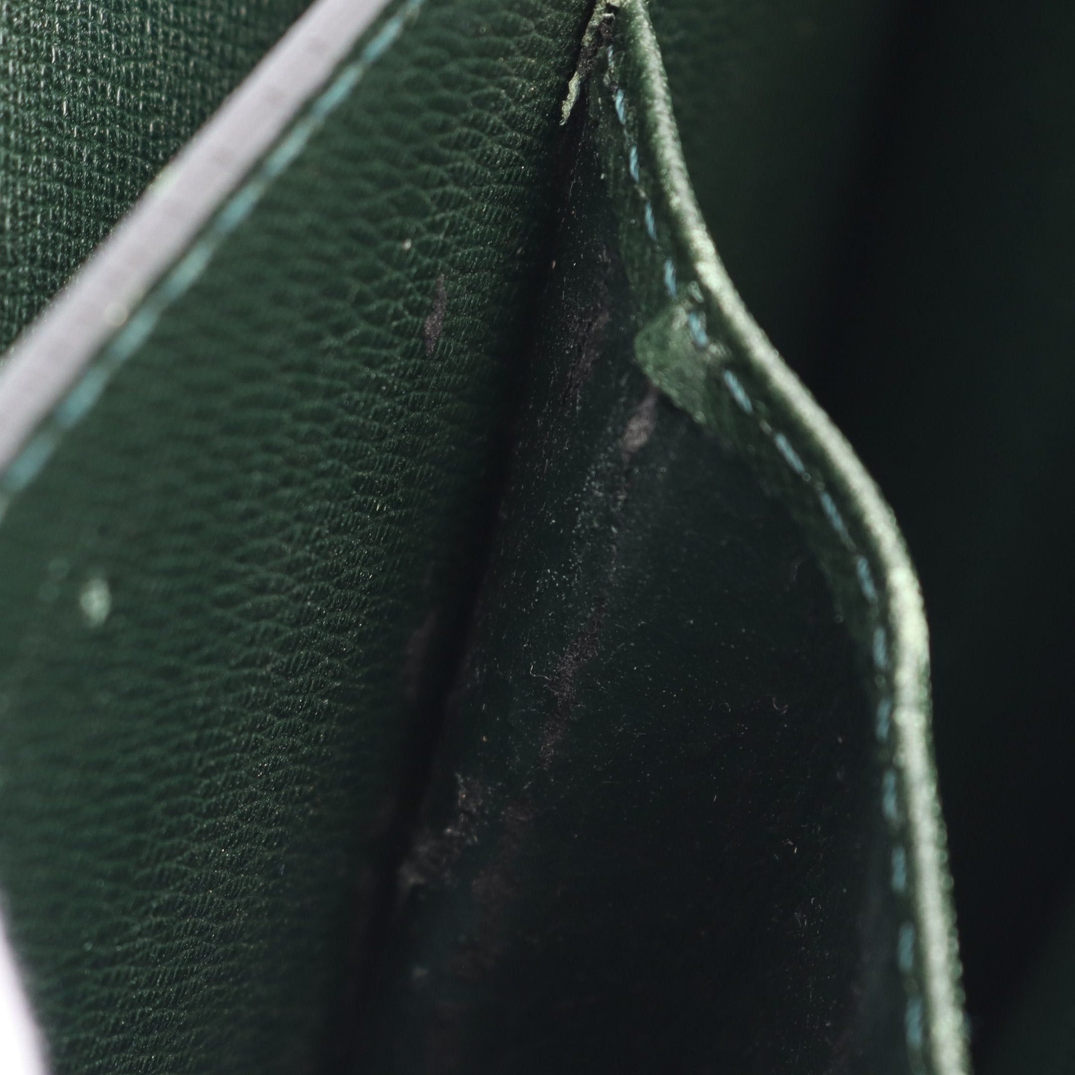 Louis Vuitton Louis Vuitton Serviette Moskova Taiga Epithea Briefcase Business Bag Leather Green Size ONE SIZE - 6 Thumbnail