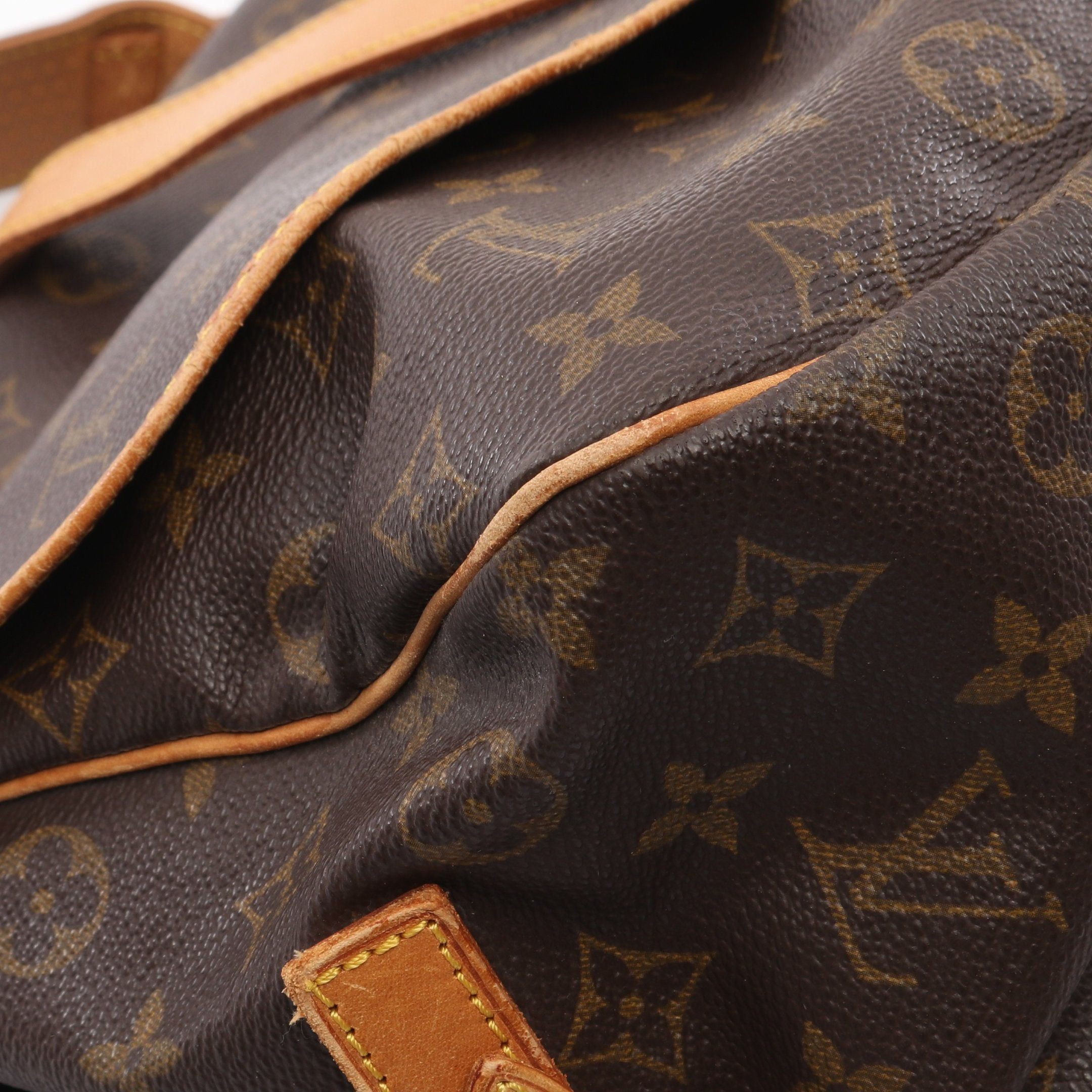 Louis Vuitton Louis Vuitton Saumur 35 Monogram Shoulder Bag Leather Brown Size ONE SIZE - 7 Thumbnail