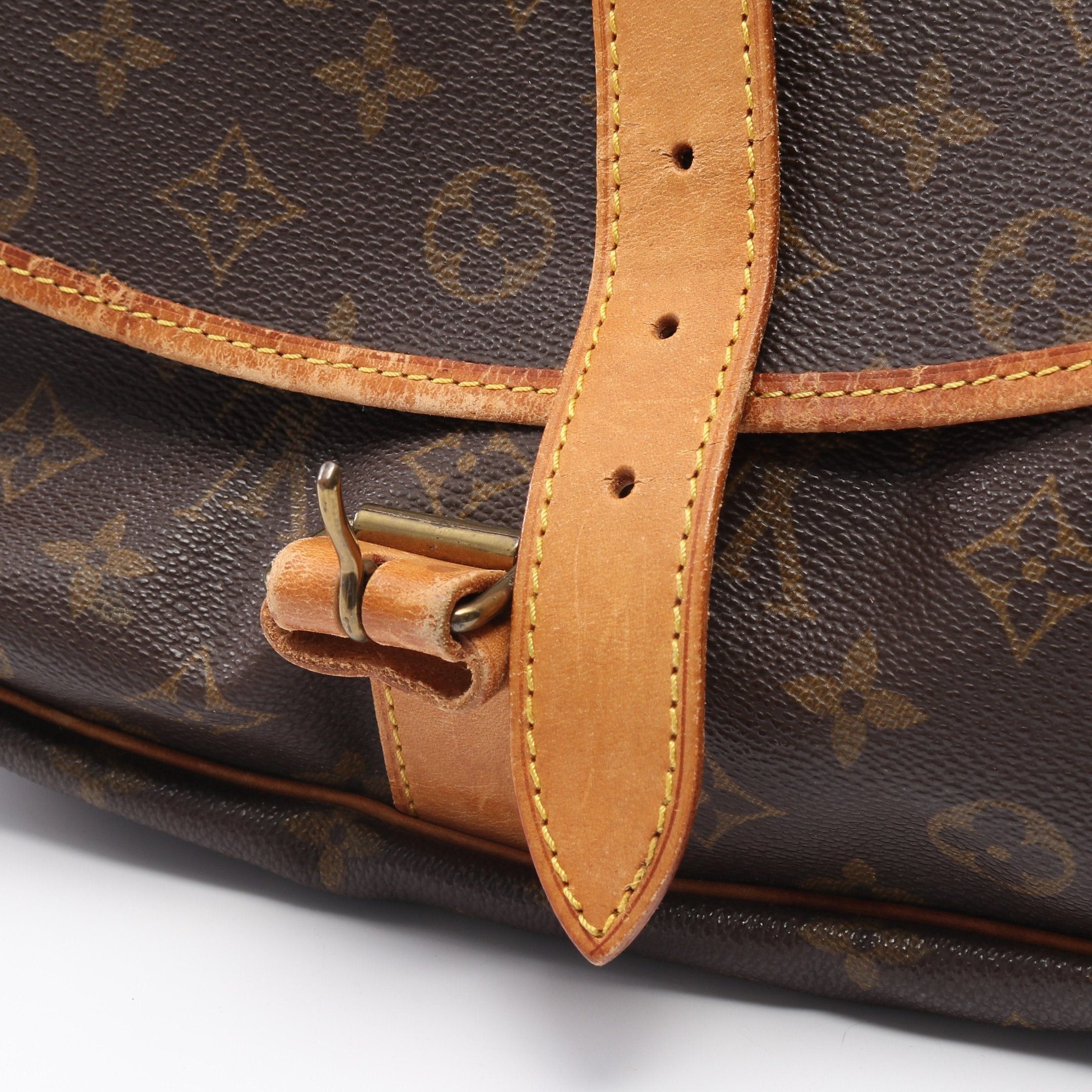 Louis Vuitton Louis Vuitton Saumur 35 Monogram Shoulder Bag Leather Brown Size ONE SIZE - 11 Thumbnail