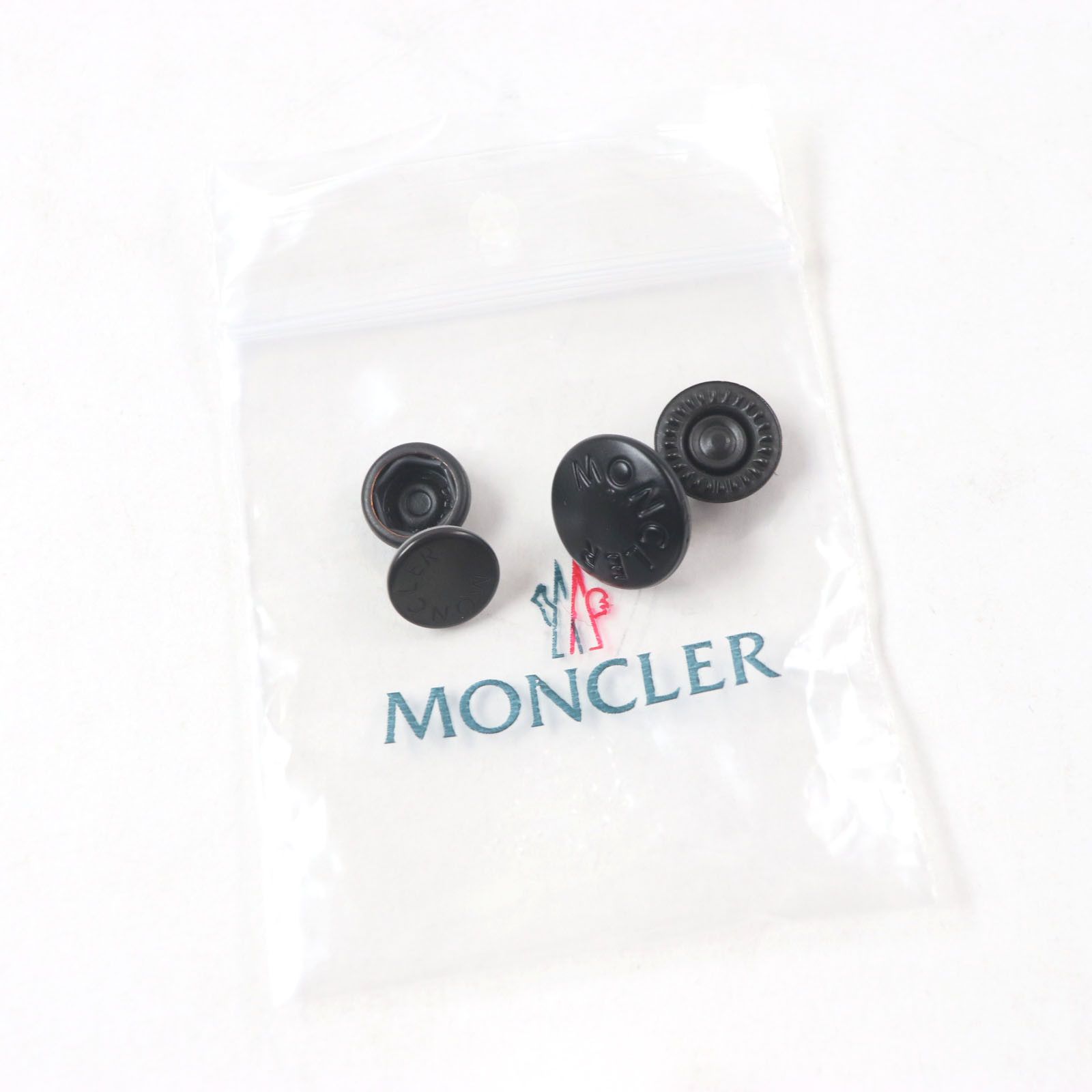 Moncler Moncler Moncler TOUQUES GIUBBOTTO Nylon Jacket Others Outerwear F10911A72160 53705 DUTY FREE for USA Size ONE SIZE - 17 Thumbnail
