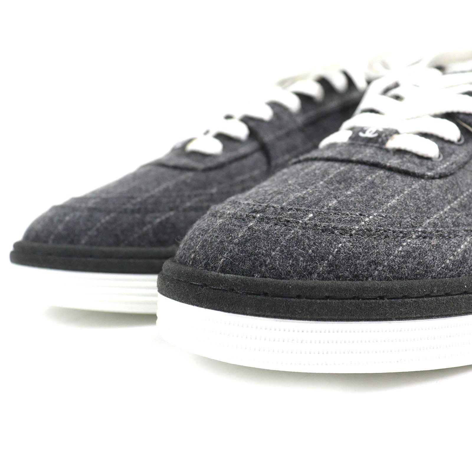 Chanel Chanel Chanel COCO Mark Stripe Pattern Wool Sneakers Others Shoes G46012 Size ONE SIZE - 5 Thumbnail