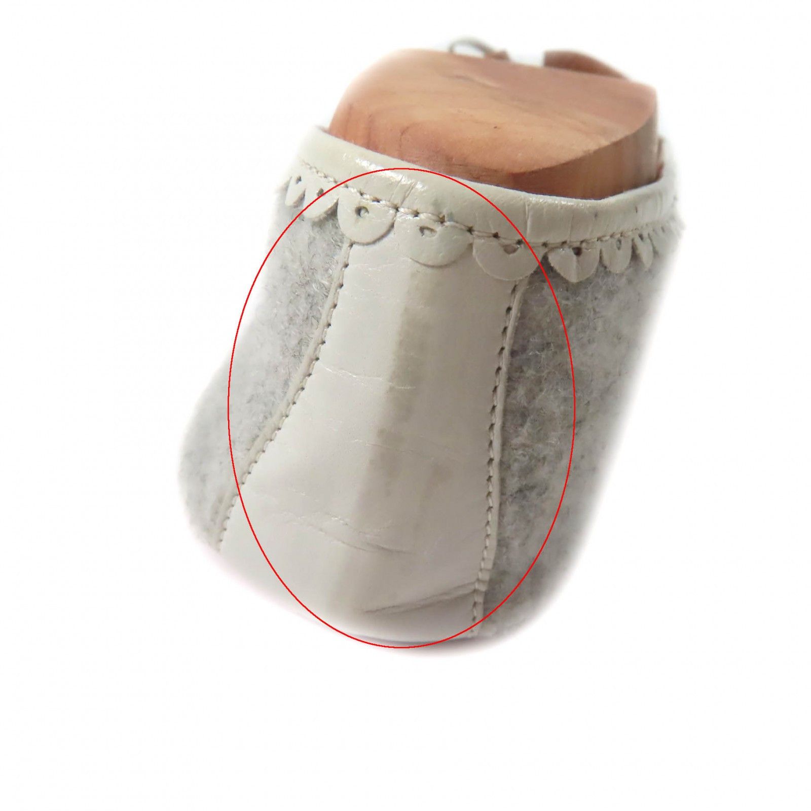 Christian Louboutin Christian Louboutin Christian Louboutin Leather and ribbon design Felt Slippers Leather Shoes Size ONE SIZE - 13 Thumbnail