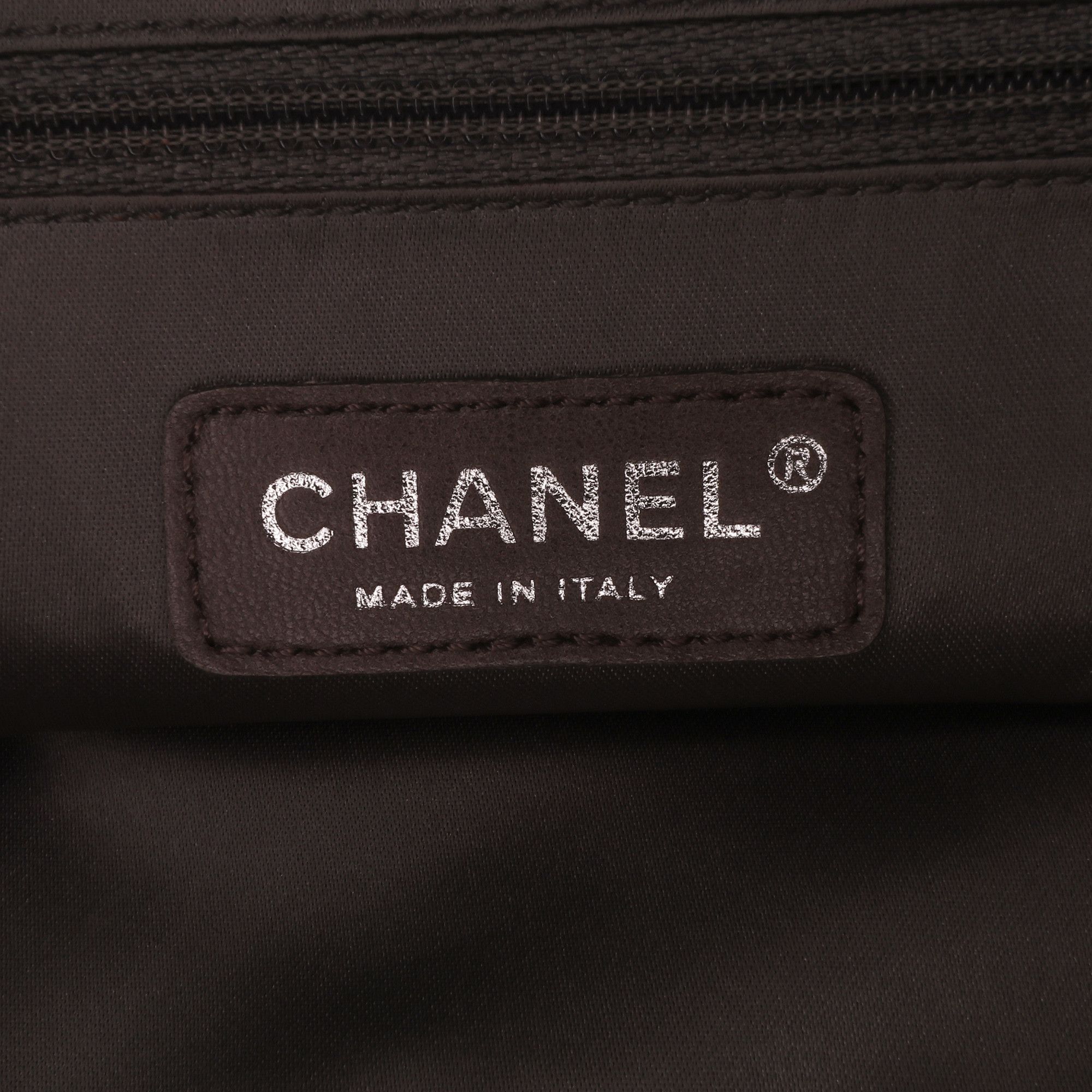 Chanel Chanel Perforated Crackled Metallic Calfskin Drill Tote Size ONE SIZE - 5 Thumbnail