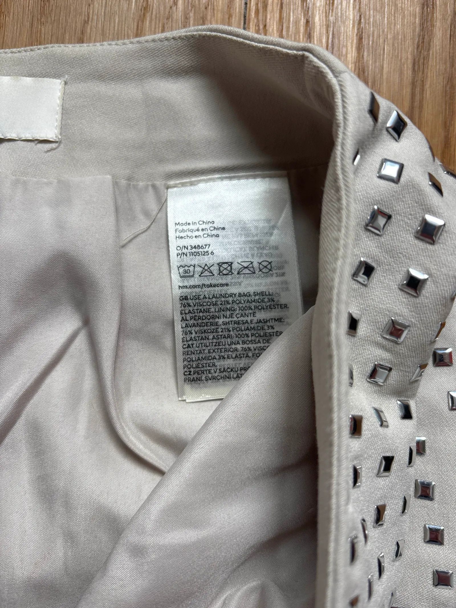 H&M H&M Skirt Size 26" / US 2 / IT 38 - 3 Thumbnail